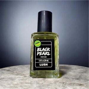 Lush black pearl in box
